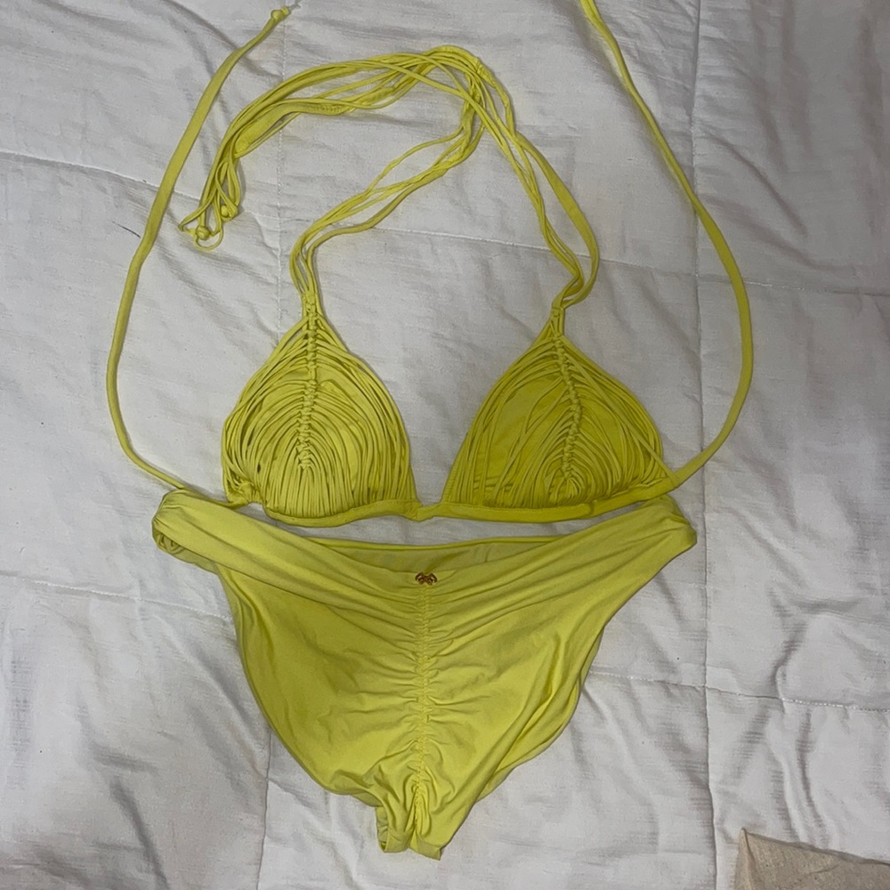 Pily Q Isla triangle swim matching bottom-size medium
